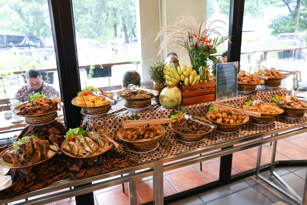 THE 1O1 Jakarta Sedayu Darmawangsa luncurkan iftar buffet Ramadan 2026 'Harmoni Ramadan Nusantara' bukber ala sultan. (dok. THE 1O1 Jakarta Sedayu Darmawangsa)