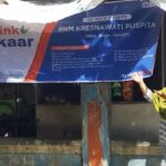 Melalui ekosistem Holding Ultra Mikro, PT PNM bersama BRI membuka jalan bagi nasabah PNM Mekaar untuk tumbuh, berkembang, hingga naik kelas ke pembiayaan yang lebih besar. Foto: PNM