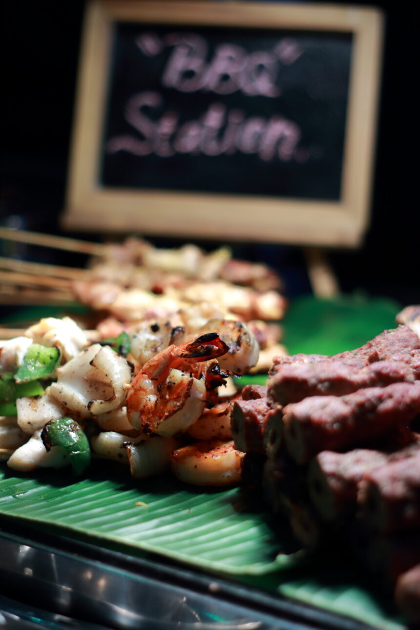 Aryaduta Menteng sajikan sederet menu iftar Ramadan dengan menggandeng salah satu maestro kuliner Indonesia paling berpengaruh, Chef William Wongso. (ipol.id/Alidrian Fahwi).