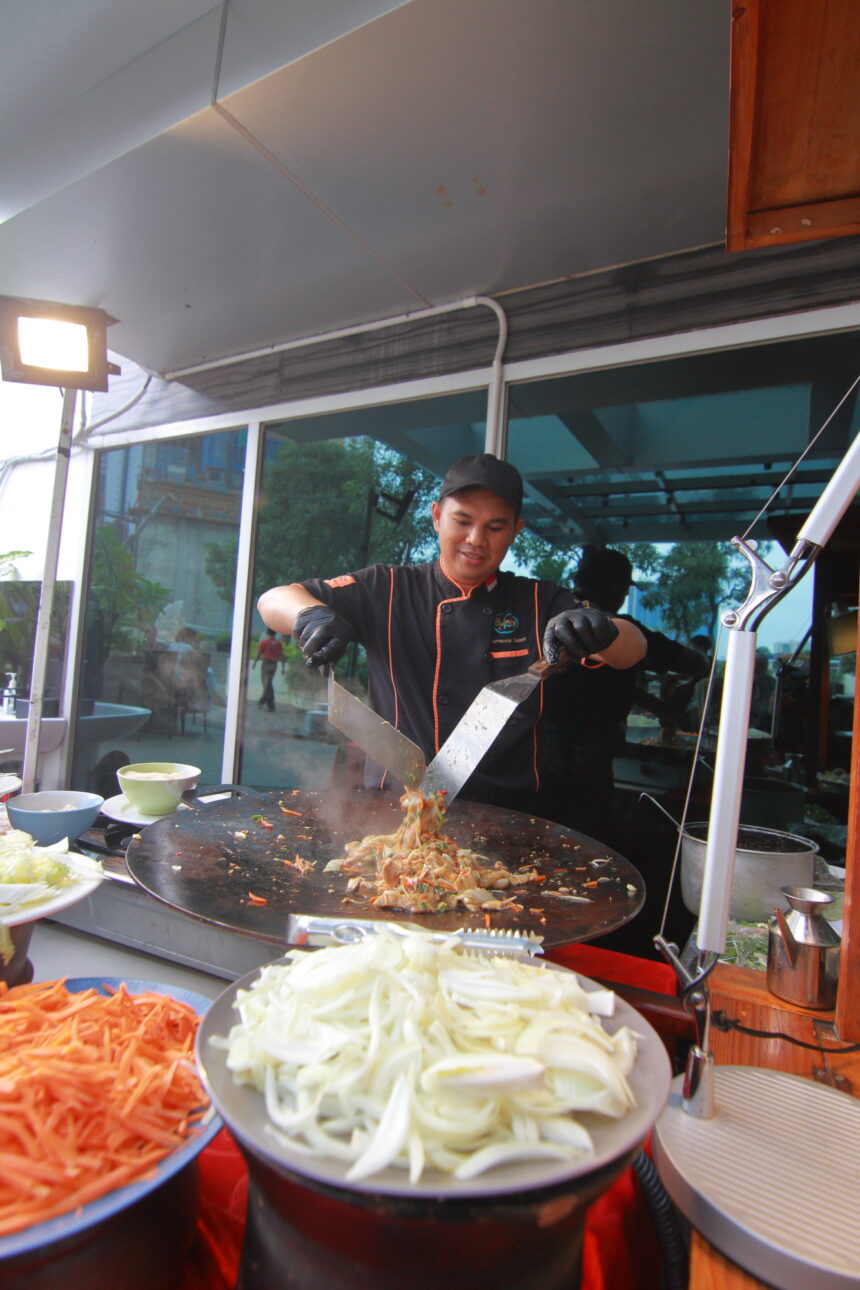 Ramadan Showcase Swiss-Belresidences Rasuna Epicentrum. (Alidrian Fahwi/ipol.id).