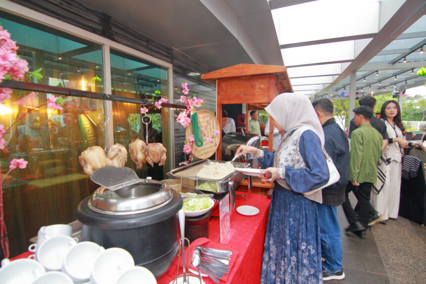 Ramadan Showcase Swiss-Belresidences Rasuna Epicentrum. (Alidrian Fahwi/ipol.id).