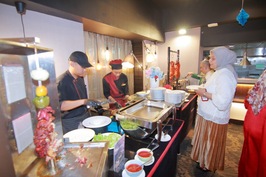 Ramadan Showcase Swiss-Belresidences Rasuna Epicentrum. (Alidrian Fahwi/ipol.id).