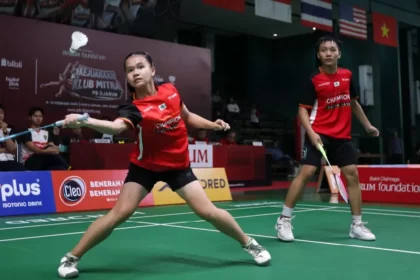 Ganda campuran Jonathan Samuel Daloma/Karla Nelvina Telaumbanua membuka keunggulan PB Gading Jaya melawan PB Champion Magelang di pertandingan final Kejuaraan Klub Mitra PB Djarum 2026 kategori beregu campuran U-15 yang berlangsung di GOR Djarum, Jati, Kudus, Jawa Tengah, Sabtu (14/2).