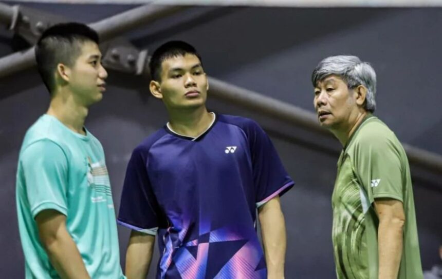 Pelatih nasional Malaysia, Herry Iman Pierngadi (tengah), saat latihan di Akademi Bulu Tangkis Malaysia, Bukit Kiara, pekan lalu. Foto: HARI ANGGARA/NST