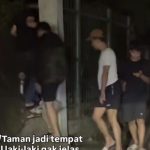 Rekaman memperlihatkan sekumpulan pria masuk ke Taman Kota di kawasan Cawang, Kelurahan Kebon Pala, Kecamatan Makasar, Jakarta Timur pada dini hari. Foto: Tangkap layar IG @ijoel