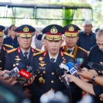 Kapolri Jenderal Listyo Sigit Prabowo dan para petinggi Polri serta jajaran saat menghadiri prosesi pemakaman Meriyati Hoegeng atau Eyang Meri, istri mantan Kapolri Jenderal (Purn) Hoegeng Iman Santoso di Taman Pemakaman Bukan Umum (TPBU) Giritama, Tonjong, Bogor, Jawa Barat, Rabu (4/2/2026). Foto: Ist