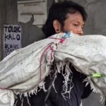 Rekaman CCTV di Tambora sempat bikin panik. Karung besar yang dikira mayat ternyata berisi biawak hidup. Foto: Tangkap layar IG @kabarciledug