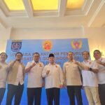 Wali Kota Depok Supian Suri (tengah) saat hadir dalam pelantikan PGI Depok. Foto: Sol/ipol.id