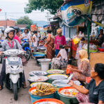 Ilustrasi, pasar kaget di Bali. Foto: Istock @Boogich