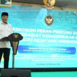 Menko Polkam Djamari Chaniago dalam sambutannya di acara “Pembukaan Silaturahmi Alim Ulama dan Rapat Kerja Nasional Persatuan Guru Nahdlatul Ulama (PERGUNU) & Jaringan Kiai Santri Nasional (JKSN)” di Surabaya, Jawa Timur, kemarin.