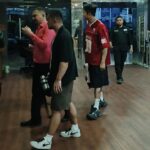 Operasi penindakan Kantor Imigrasi Jakarta Selatan (Kanim Jaksel) gabungan Tim Pengawasan Orang Asing (Tim Pora) bekerja sama dengan Pomdam Jaya, menyasar tempat hiburan malam di wilayah Kuningan, Setiabudi, Jaksel, Minggu (15/2/2026) dini hari. Foto: Ist