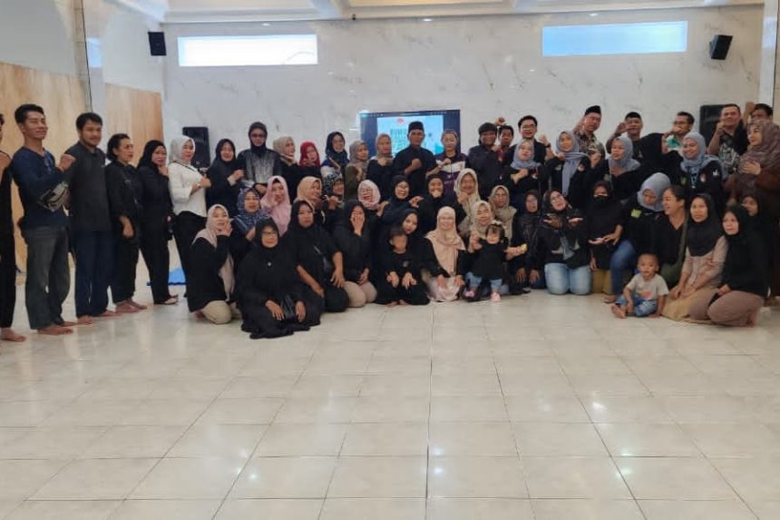 SILAT: Sosialisasi program BPJS Ketenagakerjaan di Perguruan Cingkrik Betawi Rempoa, Tangerang Selatan. (foto BPJS Ketenagakerjaan)
