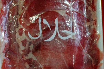 Ilustrasi, Pemkot Medan menegaskan tidak ada larangan berjualan daging babi maupun komoditas nonhalal lainnya. Foto: Istcok @sucharn