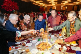 BRI Imlek Prosperity 2026 yang digelar di Hotel Mulia, Jakarta (20/2), dihadiri Komisaris Utama BRI Kartika Wirjoatmodjo, Direktur Utama BRI Hery Gunardi, Wakil Direktur Utama BRI Viviana Dyah Ayu R.K, serta jajaran Direksi BRI bersama lebih dari 300 nasabah BRI. Foto: Dok BRI