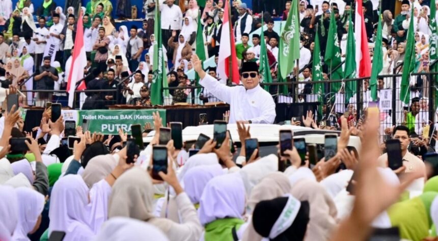 Presiden Prabowo Subianto menghadiri Mujahadah Kubro Satu Abad NU, di Stadion Gajayana, Kota Malang, Jawa Timur, Minggu (8/2/2026). Foto: BPMI Setpres