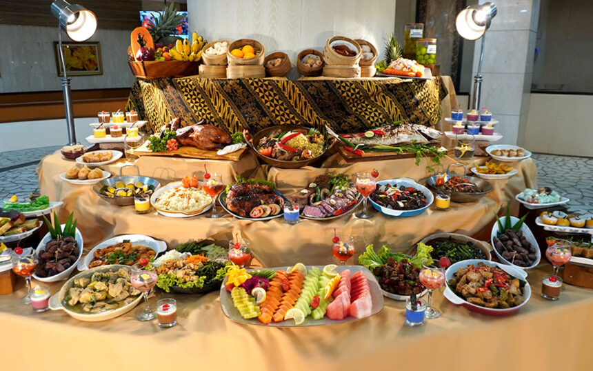 Sunlake Waterfront Resort & Convention Jakarta kembali memanjakan para pecinta kuliner dengan paket buka puasa bersama (bukber) yang ikonik, Treasure of Asian Taste. (dok. Sunlake Waterfront Resort & Convention Jakarta)