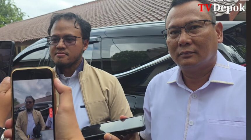 Caketum HIPMI Depok, Ardian Fajar Prastyawan (ki) dan Ketua Komisi B DPRD Pemkot Depok, H, Hamzah (ka). Foto: Tangkapan layar yotube: TVDepok