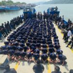 Pemindahan ratusan warga binaan high risk ke Nusakambangan, Sabtu (7/2/2026) dini hari. Foto: Ist