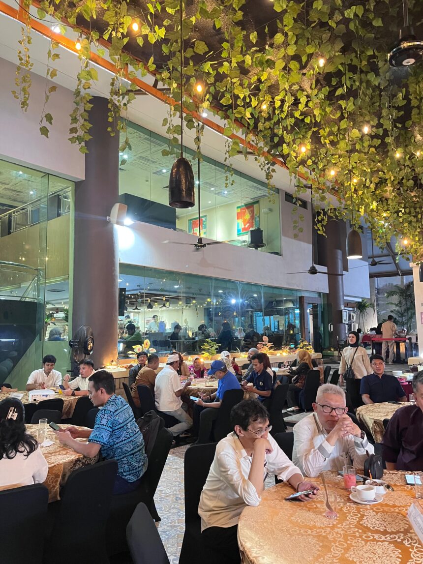 Menyambut bulan suci Ramadan, Tamarin Hotel Jakarta menghadirkan pengalaman berbuka puasa istimewa melalui program “Kampoeng Ramadhan”