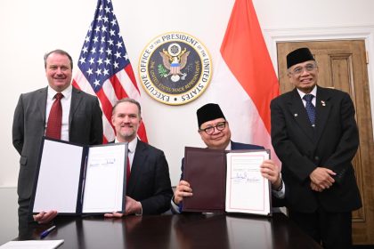 Indonesia dan AS resmi menandatangani Perjanjian Perdagangan Timbal Balik bertajuk “Toward a New Golden Age for the US–Indonesia Alliance”. di Washington DC, Kamis (19/2/2026). Foto: BPMI Setpres