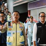 Kepala Korps Lalu Lintas (Kakorlantas) Polri, Irjen Pol Agus Suryo Nugroho melakukan kunjungan kerja meninjau kesiapan jalur dan pelabuhan di wilayah Lampung dan Banten pada Kamis (26/2/2026). (istimewa/dok. ASDP).