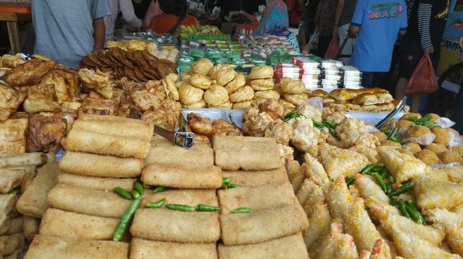 Aneka gorengan menu favorit untuk buka puasa. Foto : Ist
