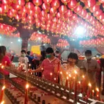 Suasana meraih perayaan Imlek di Klenteng Boen Tek Bio. Foto : Ist