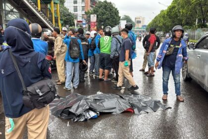 Seorang pelajar Sekolah Menengah Kejuruan Negeri (SMKN) 34, Kecamatan Senen, Jakarta Pusat, Senin (9/2/2026) pukul 06.30 WIB, menutup usia saat mengalami kecelakaan tunggal di Jalan Matraman Raya, Kecamatan Matraman, Jakarta Timur. Foto: Ist