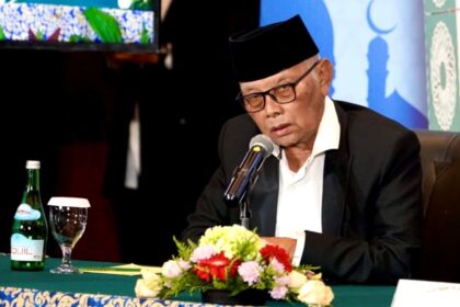 Ketua Umum MUI KH Anwar Iskandar