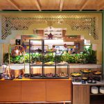 "Lantern in The Desert," Perpaduan rasa Moroccan & sentuhan lokal dalam pengalaman berbuka tematik. (dok. Mercure Jakarta Sabang).