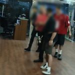 ZS warga negara China dan KS warga negara Thailand saat diamankan oleh Tim Pengawasan Orang Asing (TIMPORA), tindak lanjut Operasi Gabungan dilaksanakan Kantor Imigrasi Jakarta Selatan bersama lintas instansi di wilayah Kuningan, Setiahudi, Jakarta Selatan, belum lama ini. Foto: Ist