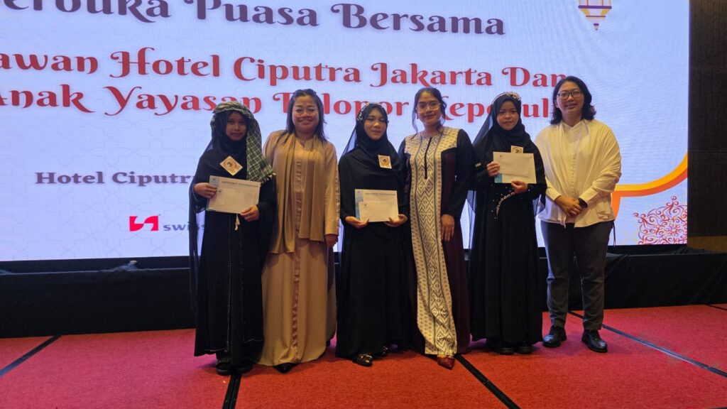 Hotel Ciputra Jakarta menggelar kegiatan Corporate Social Responsibility (CSR) bersama anak-anak dari Yayasan Pelopor Kepedulian pada Rabu (11/3/2026) lalu. (dok. Hotel Ciputra Jakarta).