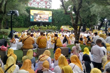 Kader Golkar di lima wilayah Jakarta saat menghadiri buka bersama di DPD Golkar DKI, Jakarta Pusat. Foto: Sofian/ipol.id