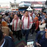 Mendagri Muhammad Tito Karnavian bersama Menteri PKP Maruarar Sirait meninjau progres pelaksanaan Program Penanganan Sarana dan Prasarana Permukiman Kumuh di Desa Parit Baru, Kabupaten Kubu Raya, Kalimantan Barat, Senin (2/3/2026). Foto: Kemendagri