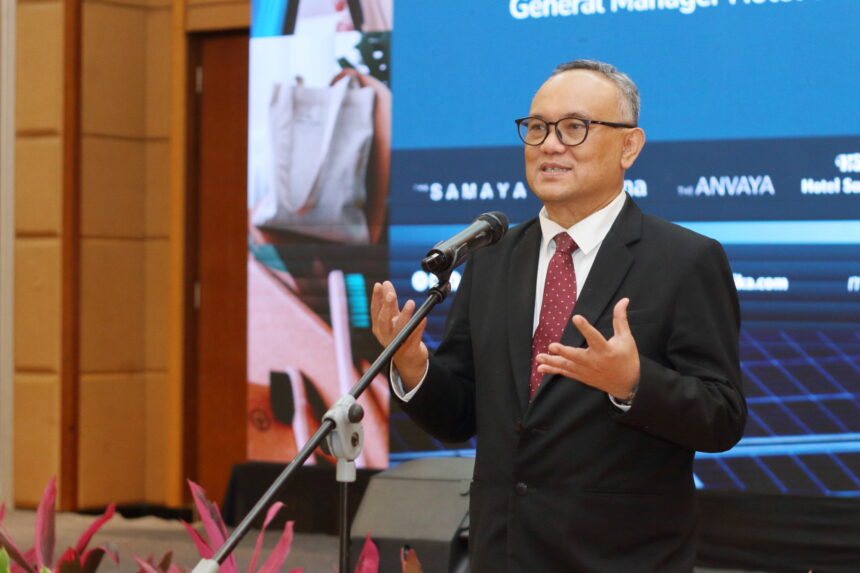 Santika Indonesia Hotels & Resorts gandeng Rekosistem gulirkan program waste management. (Alidrian Fahwi/ipol.id).