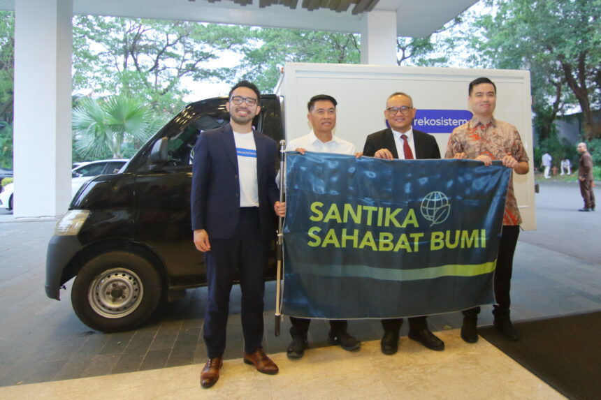 Santika Indonesia Hotels & Resorts gandeng Rekosistem gulirkan program waste management. (Alidrian Fahwi/ipol.id).