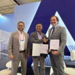 Penandatanganan Nota Kesepahaman antara Mitratel dan AALTO disaksikan oleh Direktur Strategic Business Development & Portfolio Telkom Seno Soemadji (paling kiri). Foto: Telkom Indonesia