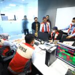 Otoritas Jasa Keuangan (OJK) melakukan penggeledahan di kantor PT MASI yang berlokasi di kawasan Sudirman Central Business District, Jakarta, Rabu, sebagai bagian dari proses penegakan hukum atas dugaan tindak pidana di bidang pasar modal.