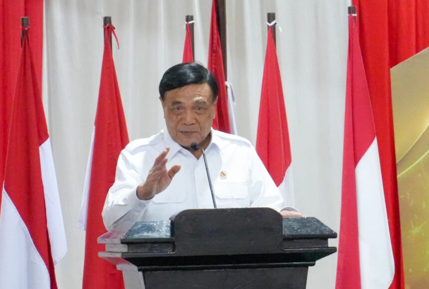 Menteri Koordinator Bidang Politik dan Keamanan (Menko Polkam) Jenderal TNI (Purn) Djamari Chaniago. Foto: Dok Kemenko Polkam