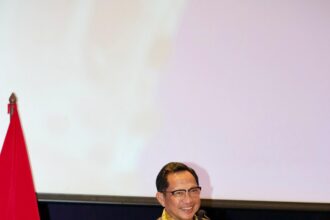 Menteri Dalam Negeri (Mendagri) Muhammad Tito Karnavian menginstruksikan seluruh kepala daerah dan wakil kepala daerah untuk tetap berada dan siaga di daerah masing-masing selama periode satu minggu sebelum hingga satu minggu setelah Hari Raya Idulfitri 1447 Hijriah