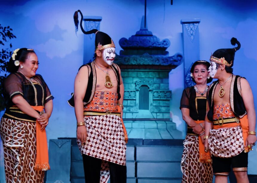 Pementasan rutin Wayang Orang Bharata dengan lakon dipentaskan kali ini berjudul “Bagong Kembar” digelar di Gedung Kesenian Wayang Orang Bharata, Senen, Jakarta Pusat, Sabtu (7/3/2026). Masyarakat dapat menikmati secara gratis. Foto: Ist