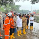 Gubernur DKI Jakarta, Pramono Anung saat meninjau TPST Bantargebang. Foto: Ist