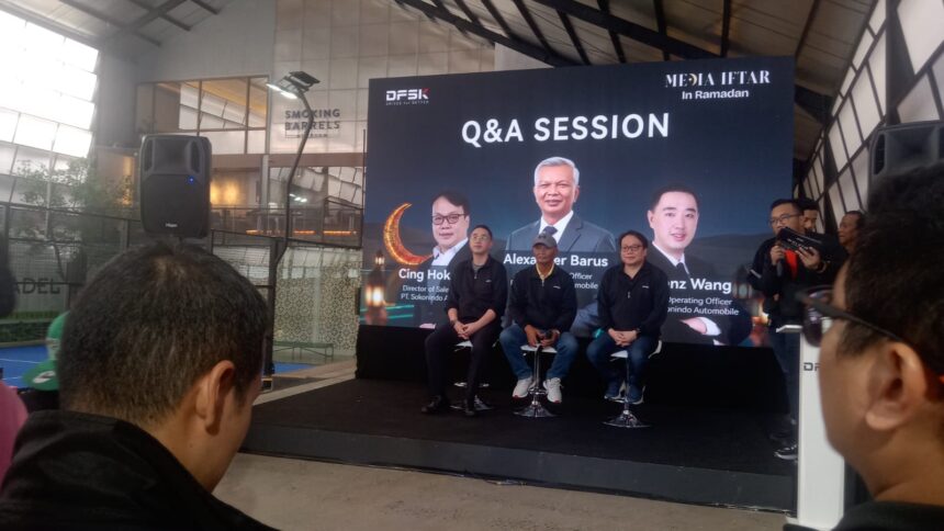 - PT Sokonindo Automobile, selaku Agen Pemegang Merek (APM) DFSK di Indonesia, menggelar acara Media Iftar Gathering bersama rekan-rekan media sebagai bentuk apresiasi sekaligus mempererat silaturahmi di bulan Ramadan