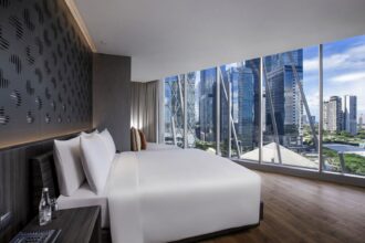 “The ultimate Eid staycation where your Lebaran retreat starts here.”Terletak strategis di kawasan SCBD yang modern dan dinamis, Discovery SCBD menghadirkan pengalaman Ramadan yang berkesan bagi para tamu.