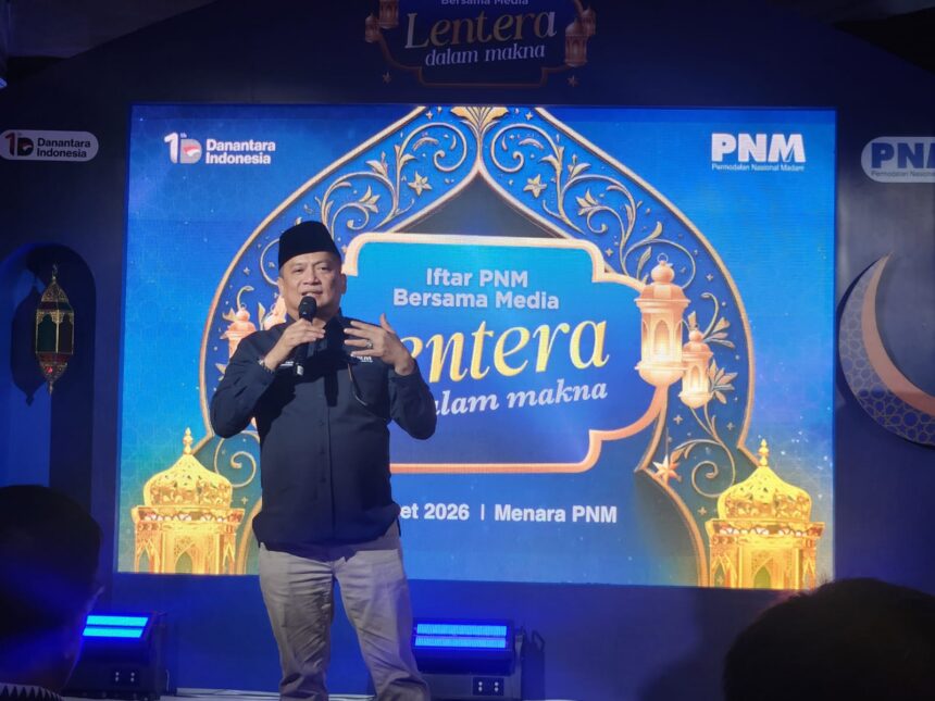 Dirut PNM Arief Mulyadi memotivasi nasabah untuk maju bersama dan terus meningkatkan skill pengembangan bisnis. Foto: ipol. id/Sol