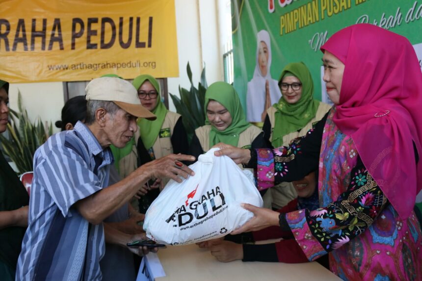 Pasar Tebus Murah PP Muslimat NU Kolaborasi Artha Graha Peduli Semarakkan Amaliah Ramadan 1447 H