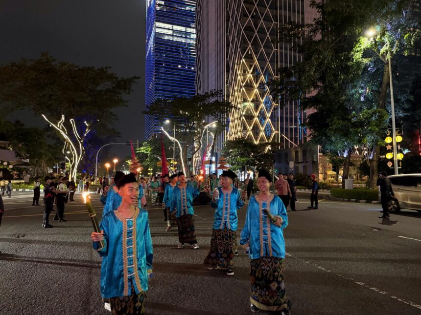 Kawasan Sudirman Central Business District (SCBD) kembali menegaskan perannya sebagai ruang publik inklusif di tengah ibu kota melalui penyelenggaraan festival “Syawal Unity – Lebaran di Jakarta.”