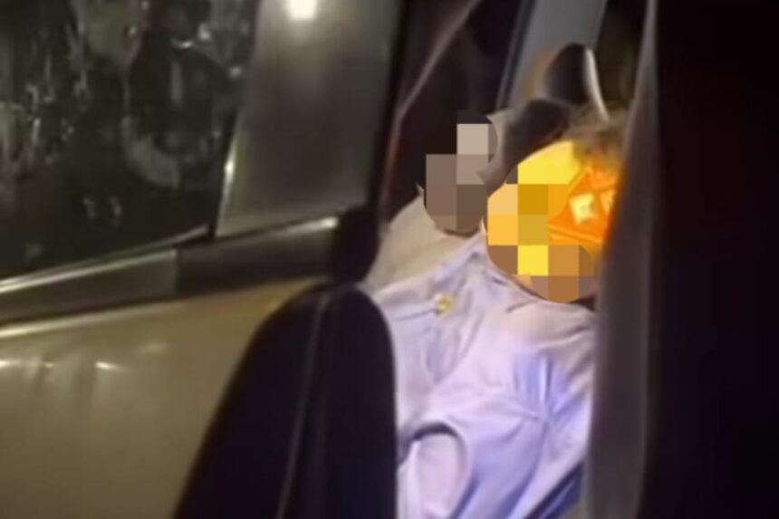 Penemuan tragis di Pidie Jaya, dua orang ditemukan meninggal dunia di dalam mobil yang mesinnya masih menyala. Diduga korban menghirup gas berbahaya di dalam kabin. Foto: Tangkap layar IG @kamerapengawas.id