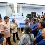Muhammad Tito Karnavian saat meninjau lokasi pembangunan huntap di Desa Dolok Nauli, Kecamatan Adian Koting, Kabupaten Tapanuli Utara, Sumatera Utara (Sumut), Kamis (26/3/2026). Peninjauan itu dilakukan bersama Menteri Perumahan dan Kawasan Permukiman (PKP) Maruarar Sirait.