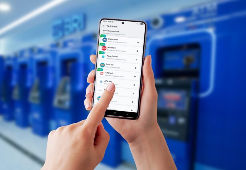Layanan tarik tunai tanpa kartu (cardless cash withdrawal) bagi pengguna GoPay, yang dapat diakses melalui jaringan ATM dan CRM di seluruh Indonesia. Foto: Dok BRI